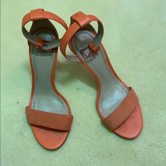 Peach heels! - Picture 4 of 4